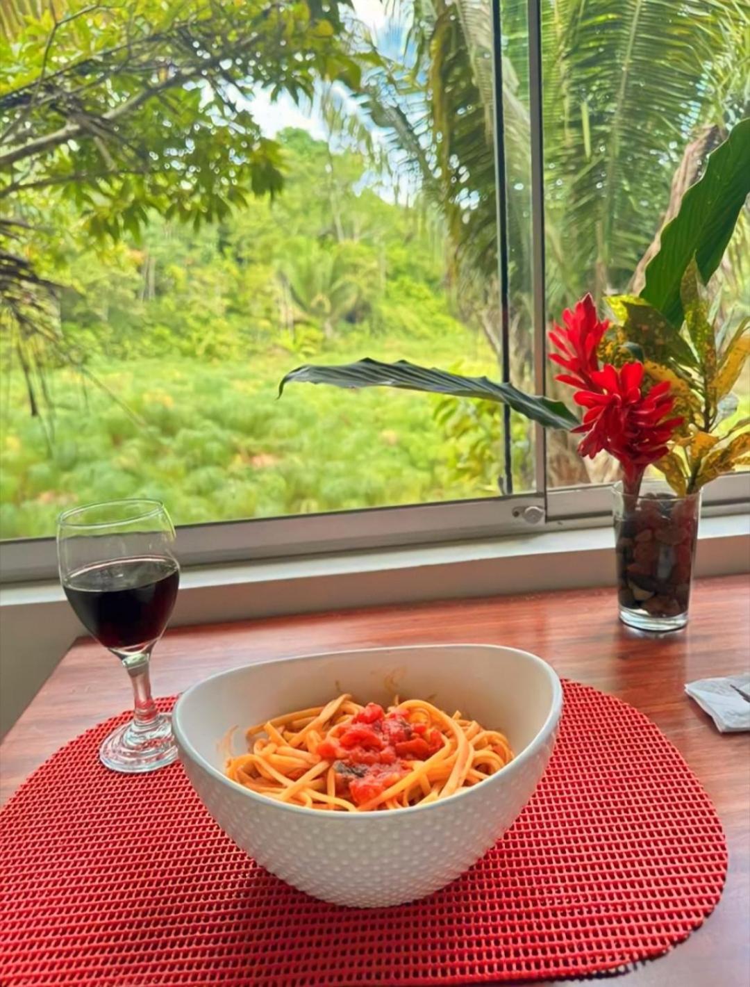 Lagoon Village B&B Y Spa Tarapoto Eksteriør billede